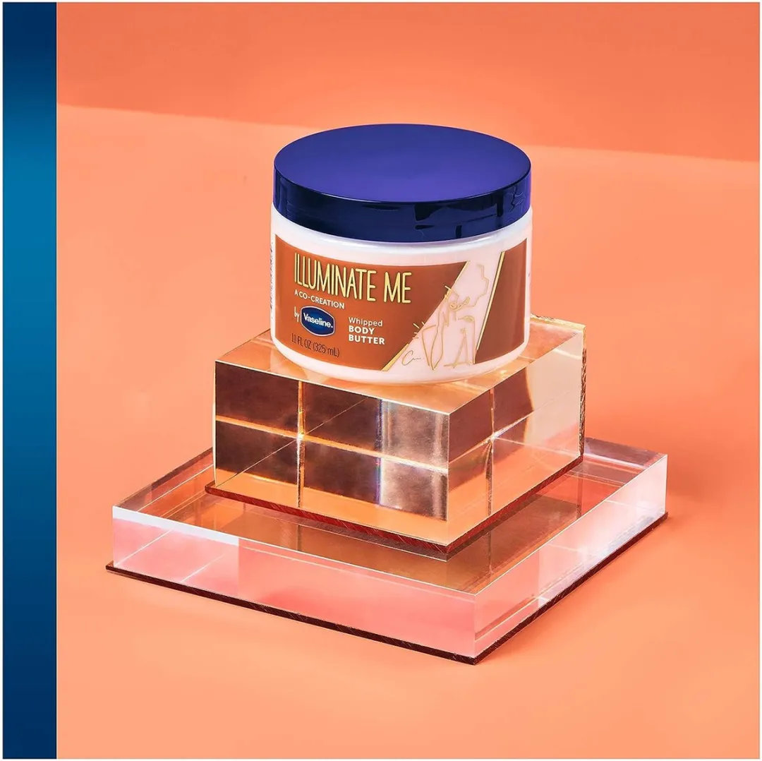 Vaseline Illuminate Me Whipped Bodycrème 325ml