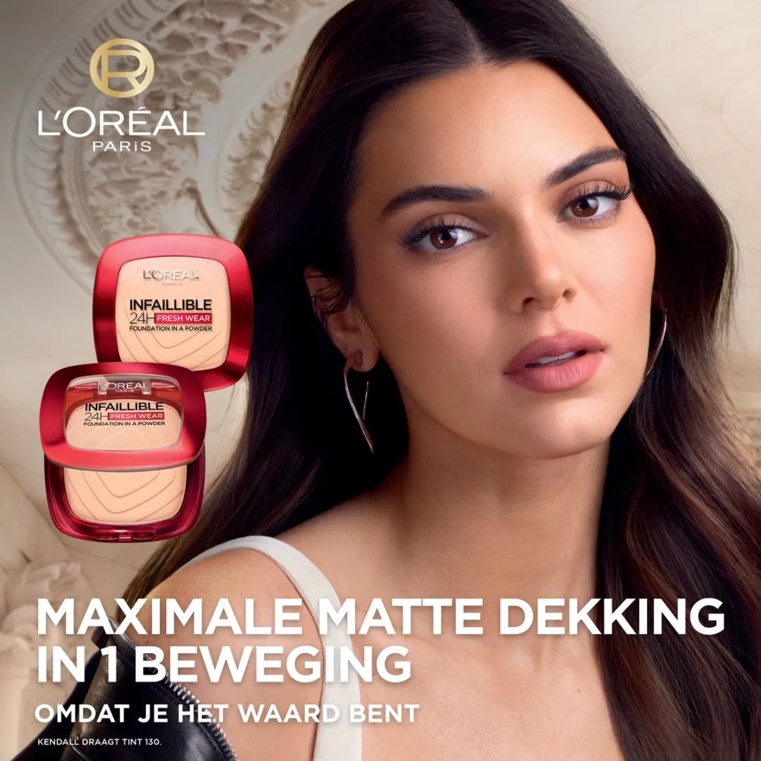 L'Oréal Paris Infaillible 24h Fresh Wear Foundation in a Powder 330 Hazelnut - 9g