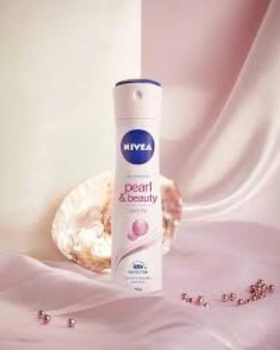 NIVEA Pearl & Beauty Deodorant Spray 600ml - 4 Stuks