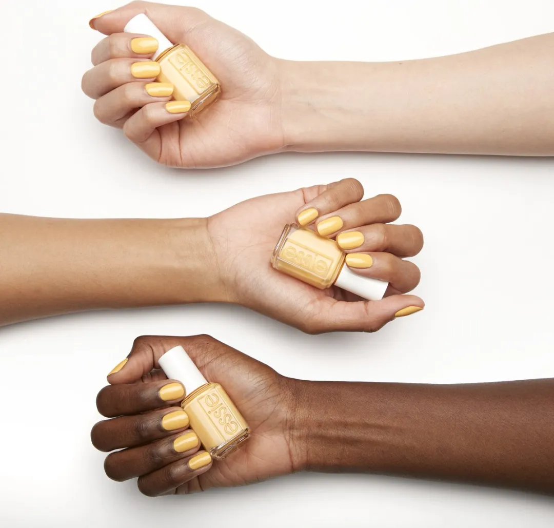 essie Nagellak 677 Check Your Bagage - Geel - afbeelding 6 van 6