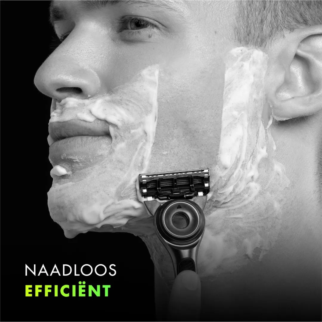 GilletteLabs With Exfoliating Bar & Heated Razor - 6 Mesjes Zwart