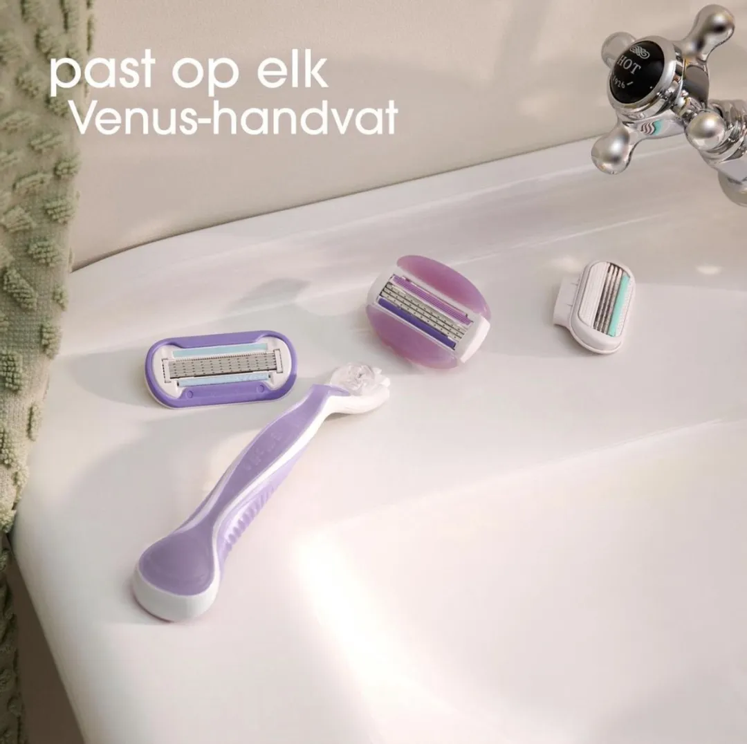 Gillette Venus Spa Breeze Scheermesjes 4 Stuks - 3 Bladen Roze