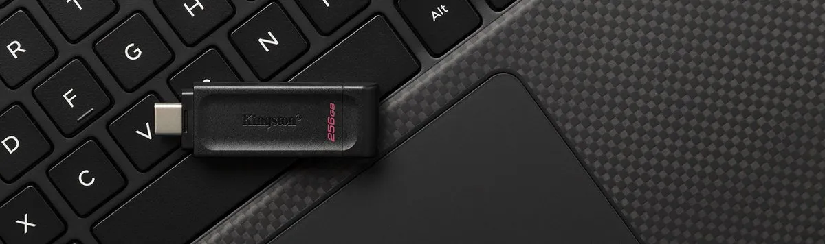 Kingston DataTraveler 70 DT70/256GB USB-Stick 256GB - Zwart