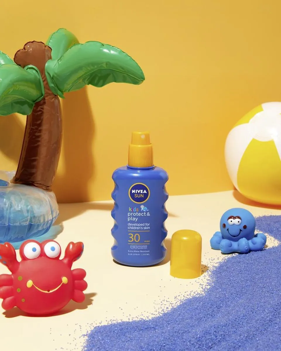 NIVEA SUN Kids Protect & Hydrate Zonnebrandspray SPF 30 - 200ml