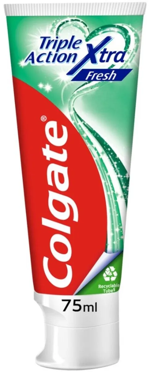 Colgate Triple Action Extra Fresh Tandpasta 150ml - 2 Stuks