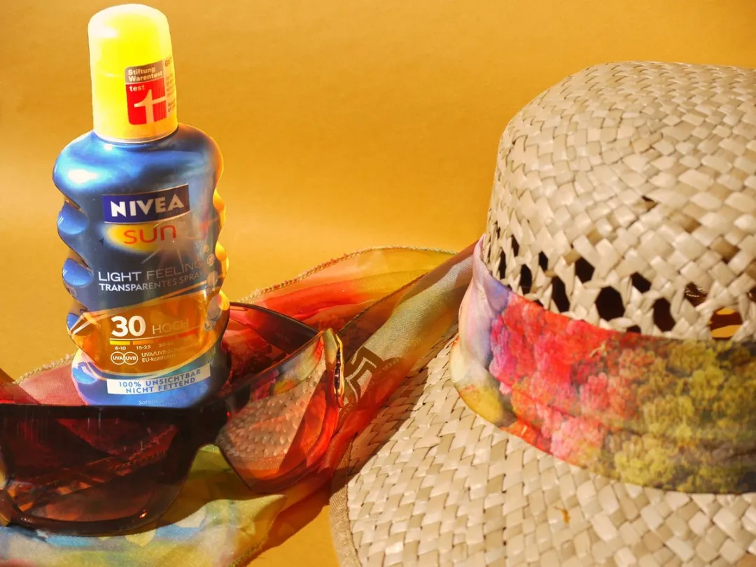 NIVEA Protect & Hydrate Zonnebrandcrème Lichaam SPF 30 - 200ml