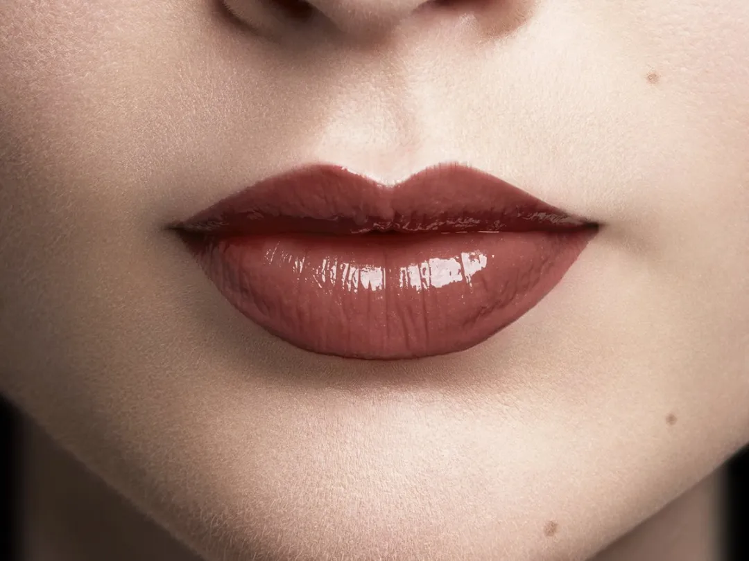L'Oréal Paris Color Riche Shine Lippenstift 643 Hot IRL - afbeelding 6 van 6
