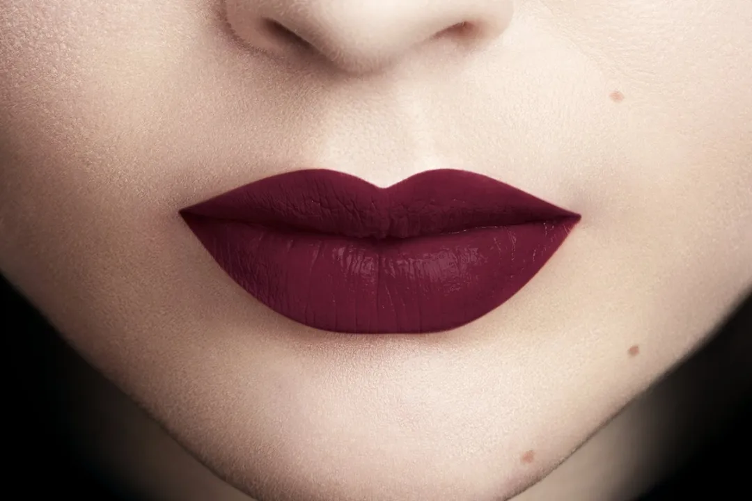 L'Oréal Paris Rouge Signature Lippenstift 103 I Enjoy - Donkerrood Mat