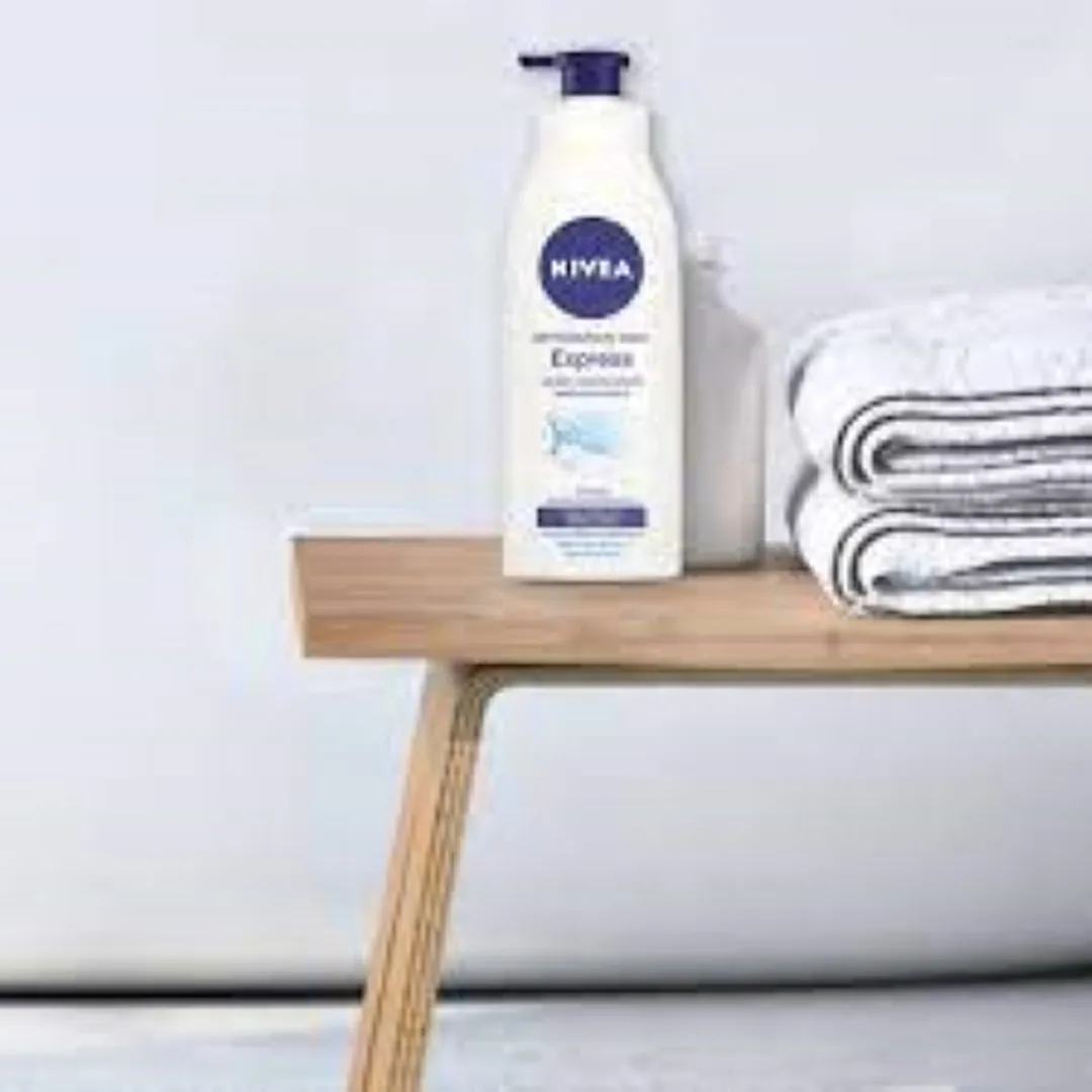 NIVEA Bodylotion Express Pomp 2400ml - 6x400ml