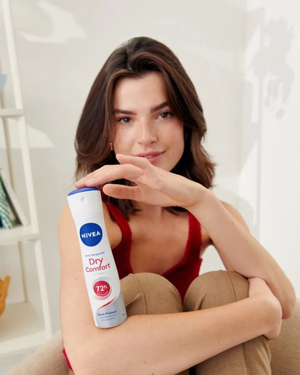 NIVEA Deospray Dry Comfort 6x250ml - afbeelding 2 van 6