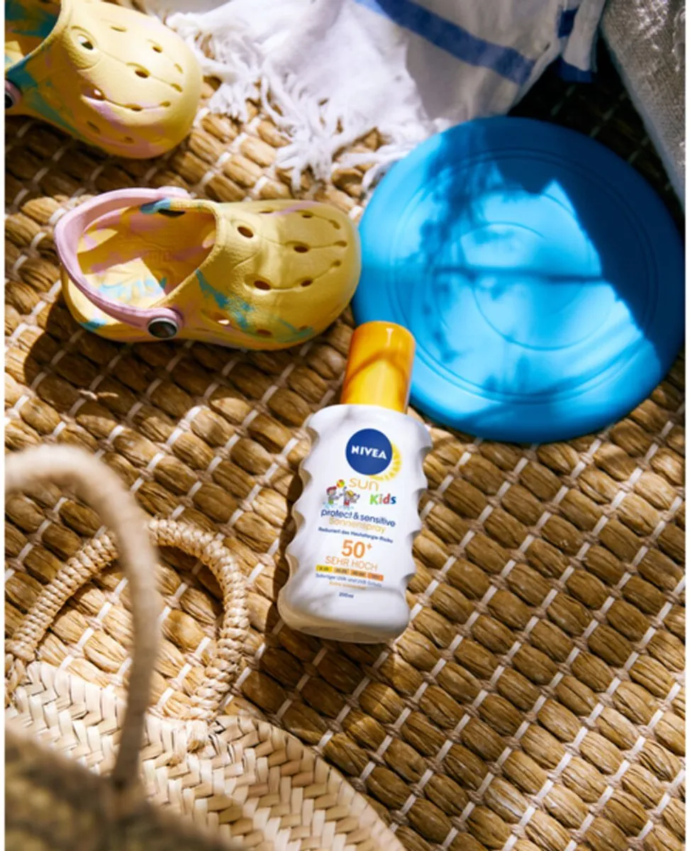 NIVEA Sun Babies & Kids Sensitive Protect Zonnespray SPF 50+ - 3x200ml