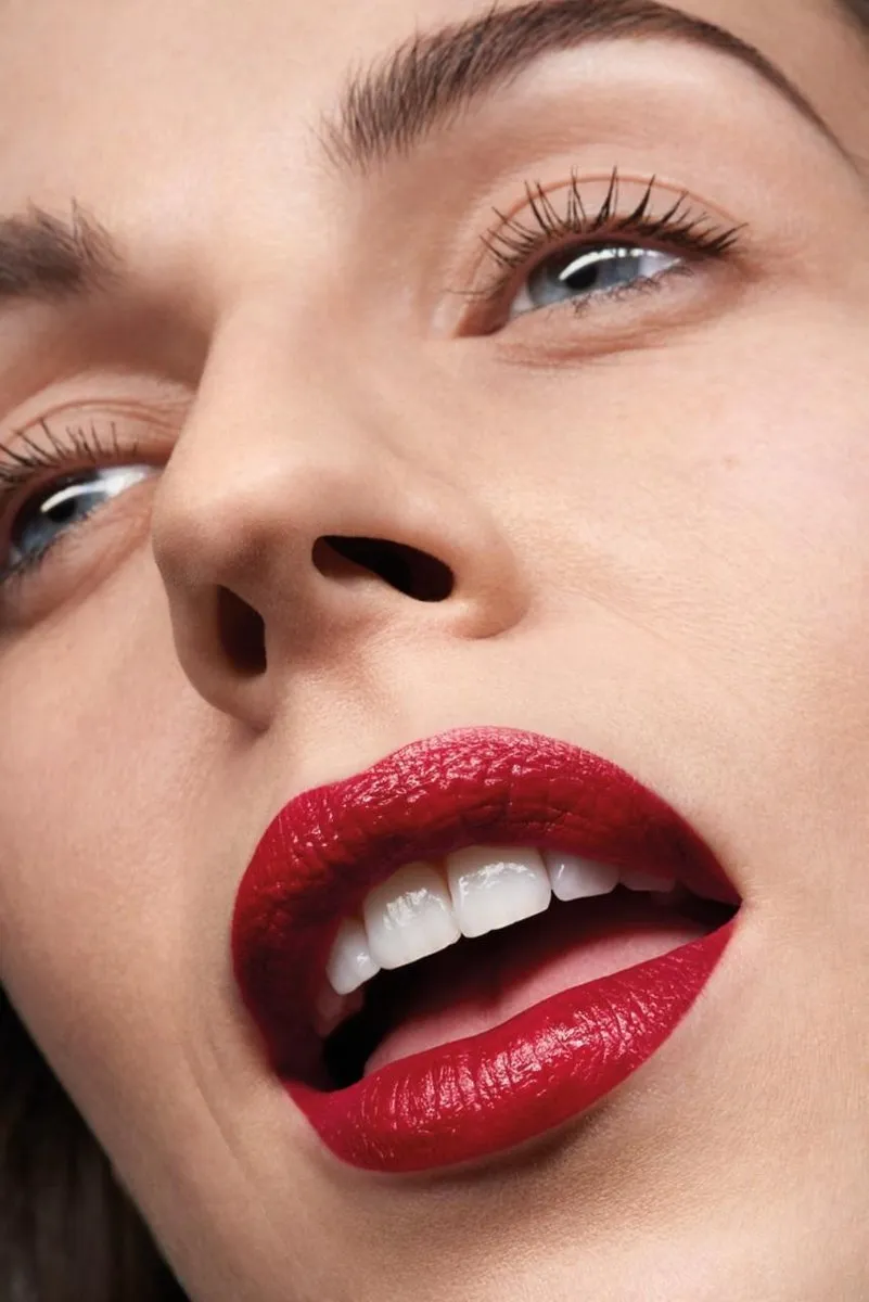 Rimmel London Lasting Finish Lipstick Thirsty Bae 550 - 2.3ml