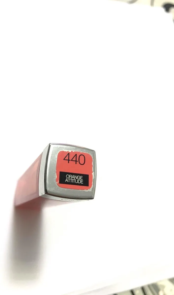 Maybelline Whisper Lipstick 440 - Zacht Oranje