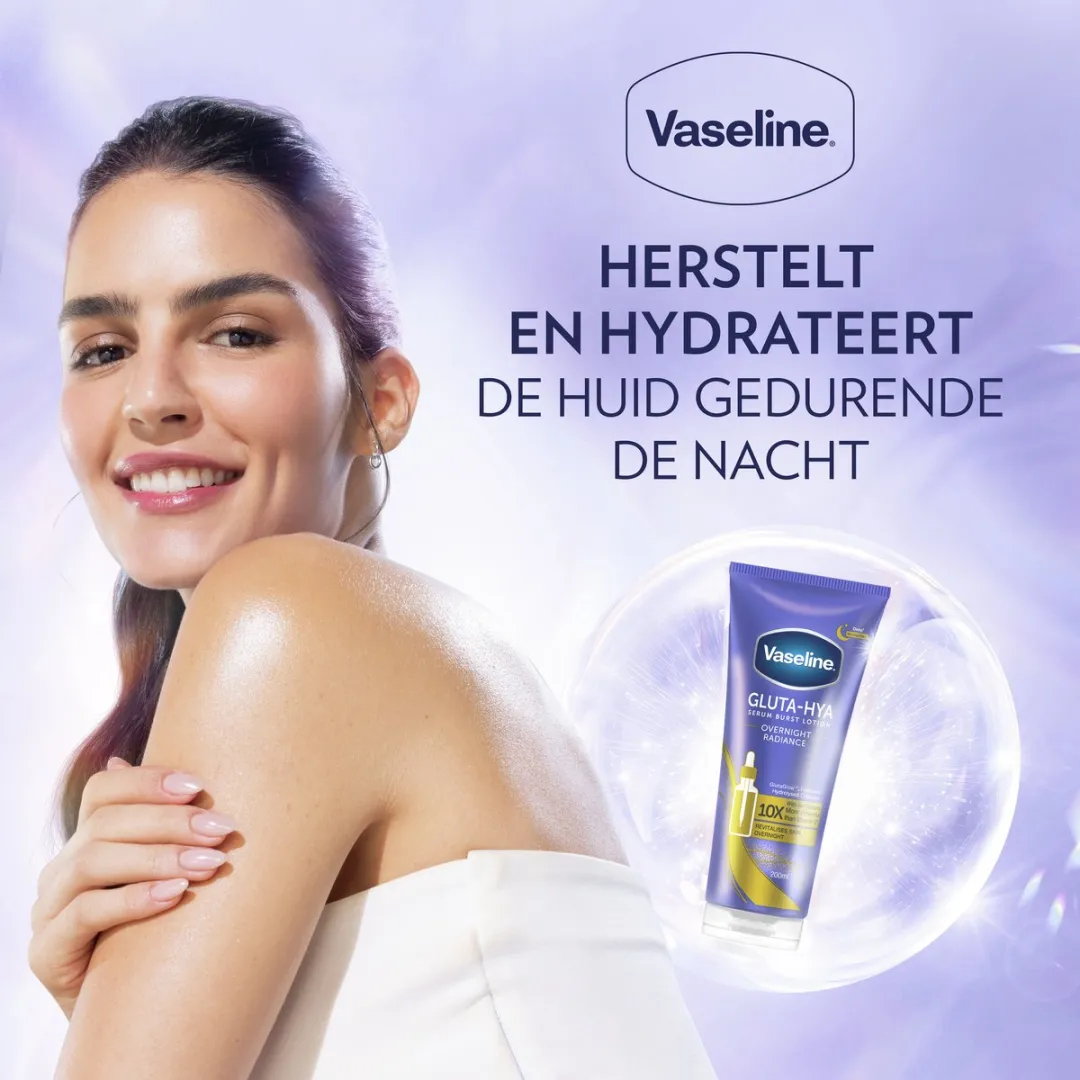 Vaseline Gluta-Hya Serum Burst Overnight Lotion - 6x200ml