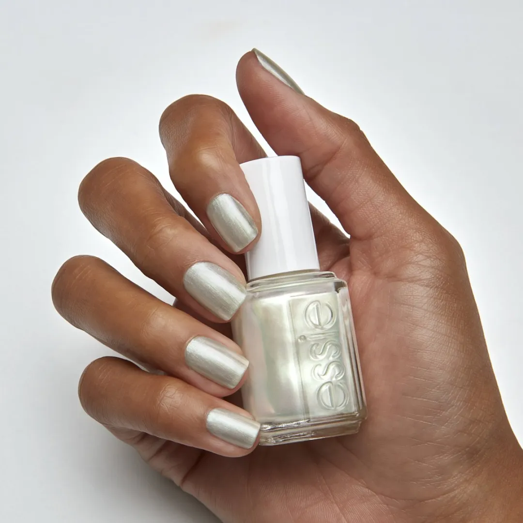 Essie Nagellak 551 All Daisy Long - 13.5ml