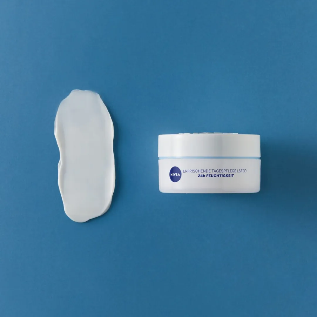 NIVEA Essentials Dagcrème SPF 30 - 300ml (6x50ml)