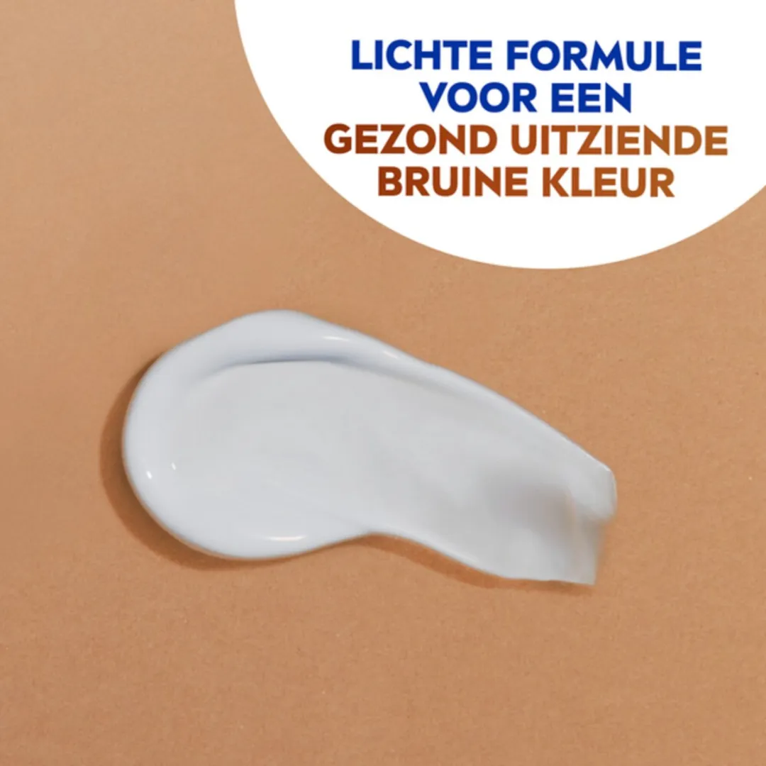 NIVEA Sun Protect & Bronze Zonnemelk SPF 30 - 3x200ml