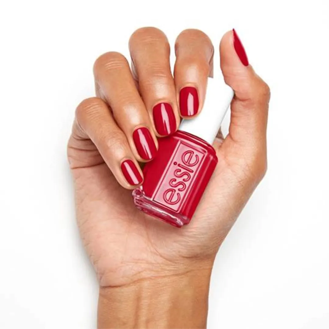 essie Nagellak 750 Not Red-y For Bed - Rood