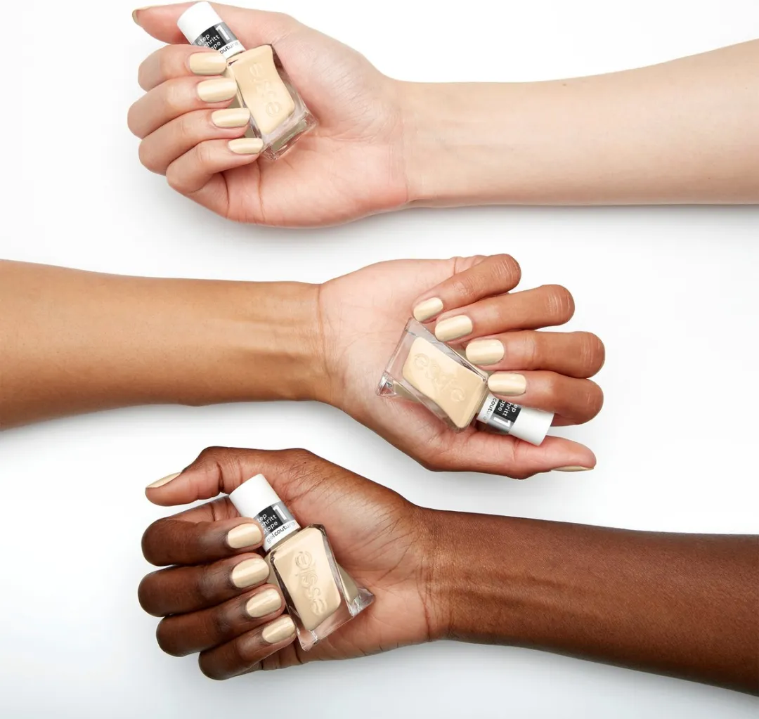 essie Gel Couture 102 Atelier at the Bay Nagellak - Oranje - 13,5ml