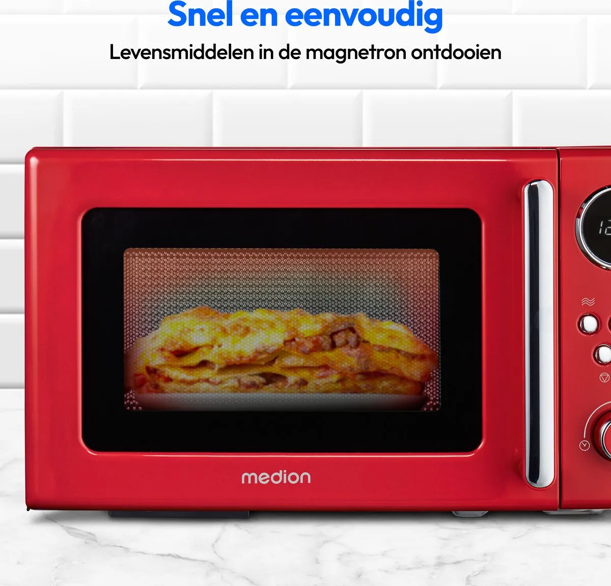 Medion MD15000 Retro Magnetron 800W - 5 standen - Rood