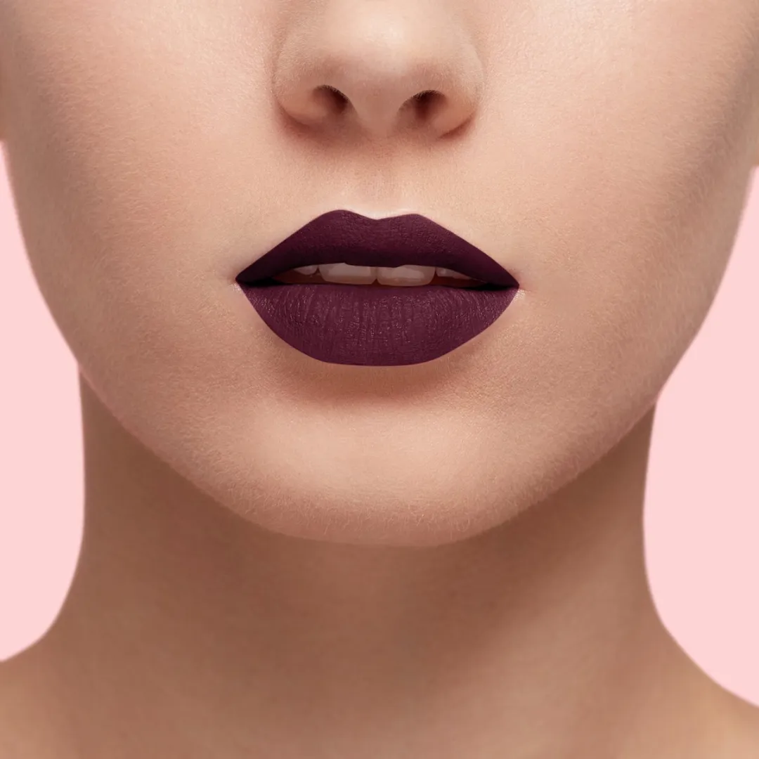 L'Oréal Paris Les Macarons Lipstick 830 Blackcurrant Crush - 6,7 ml