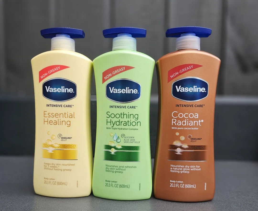 Vaseline Intensive Care Cocoa Radiant Bodylotion - 1800ml (3x600ml)