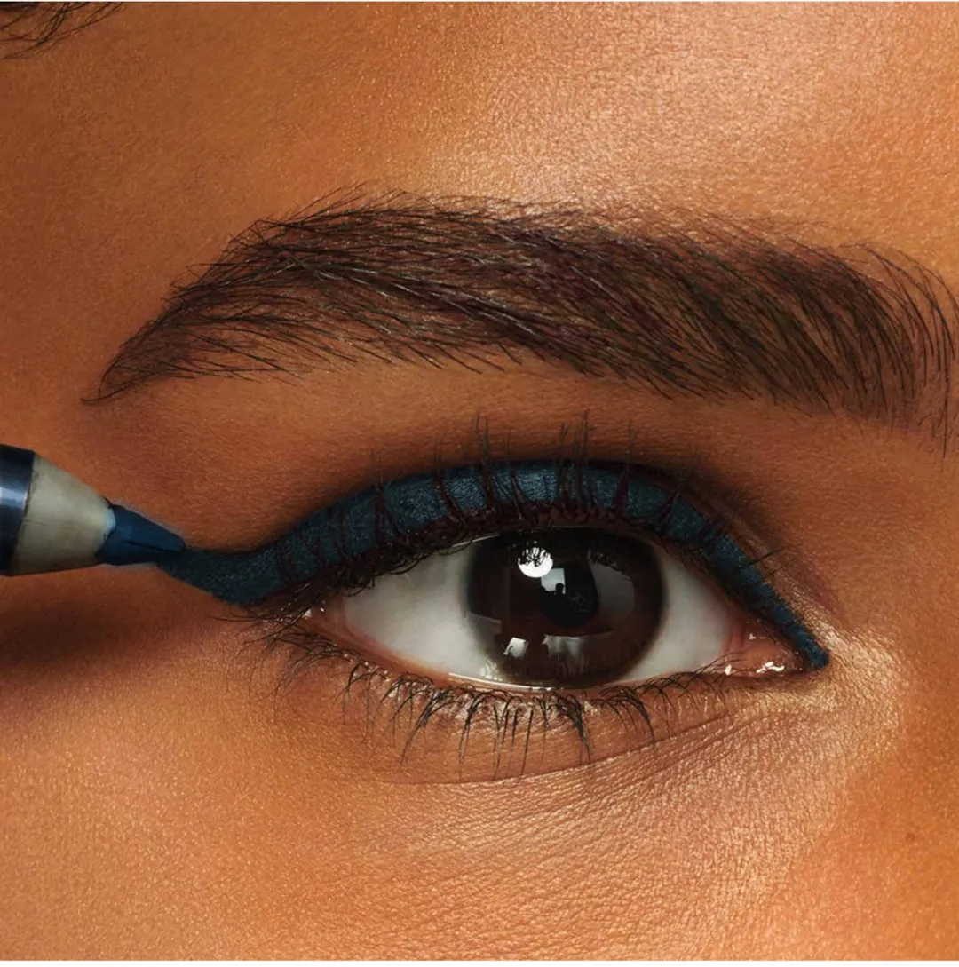 Maybelline Tattoo Liner Gel Pencil 921 Deep Teal - Blauw - afbeelding 6 van 6