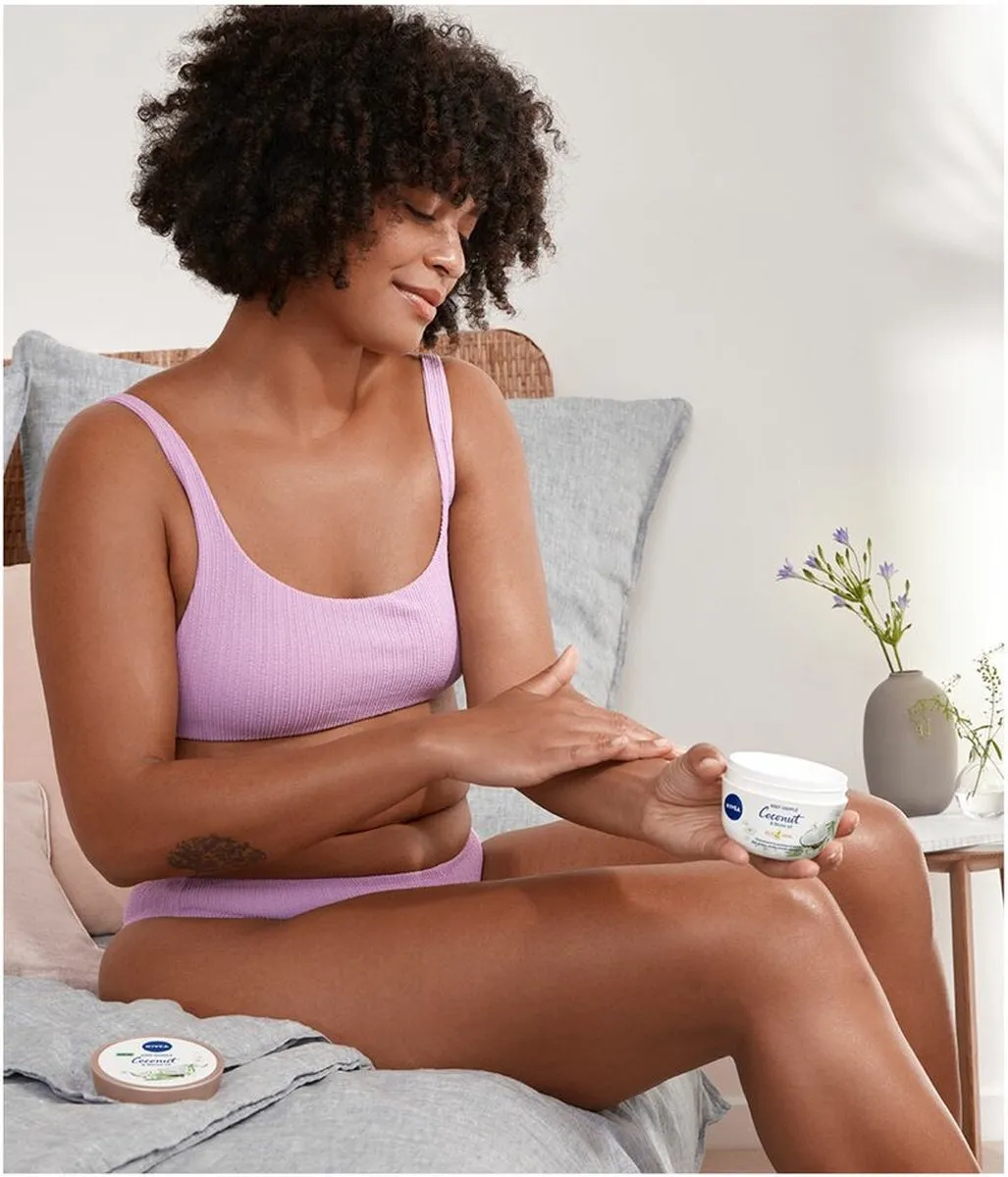 NIVEA Body Soufflé Coconut & Monoi Olie - 3x200ml