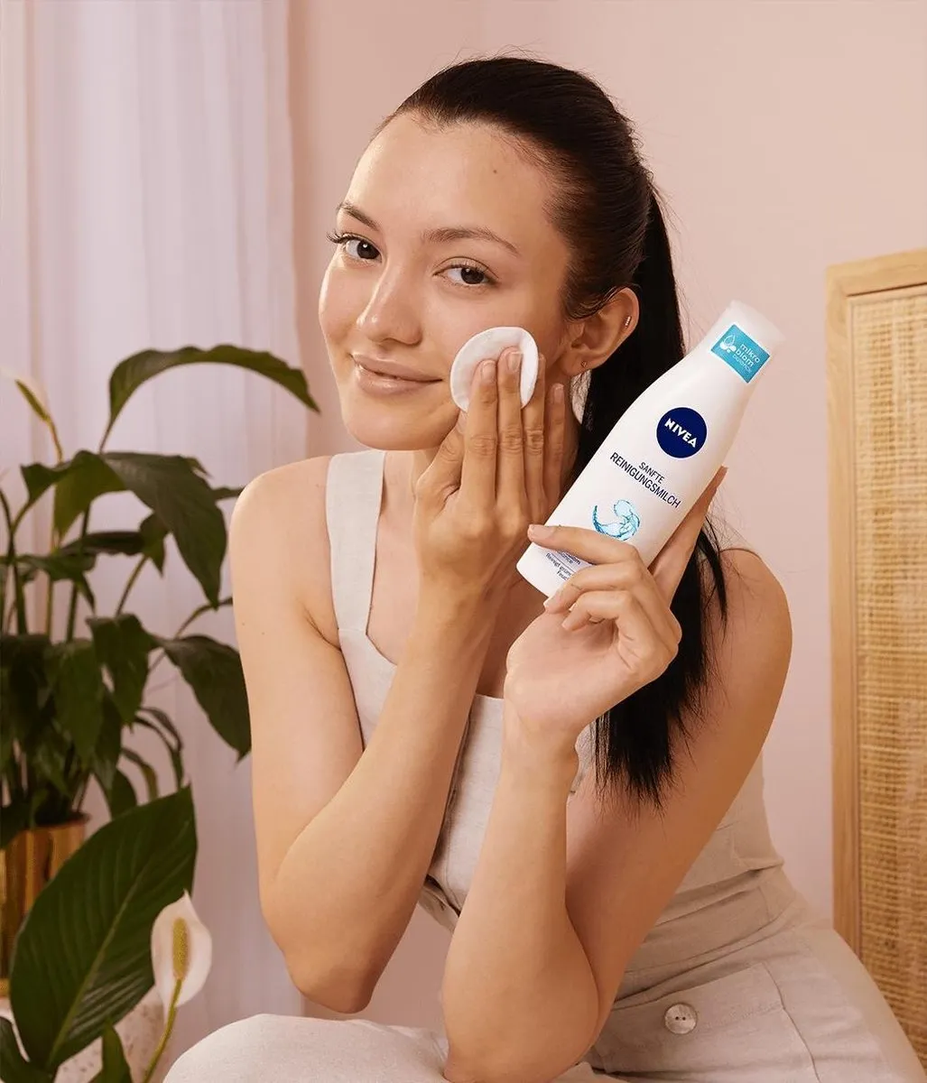 NIVEA Visage Gezichtsreinigingsmelk 200ml