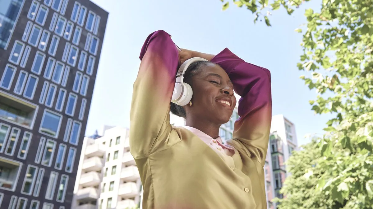 JBL Live 670NC Noise Cancelling Koptelefoon - Wit