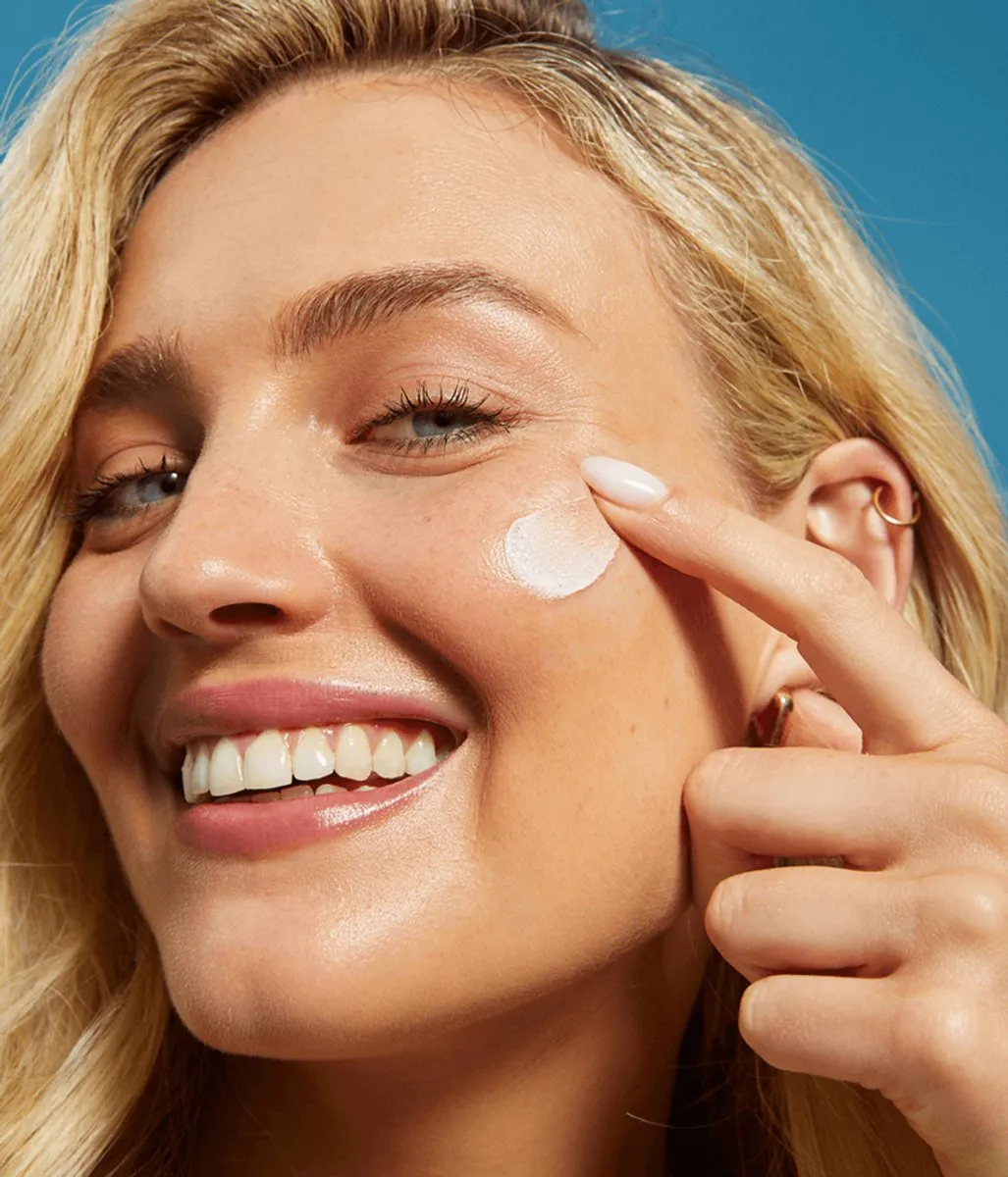 NIVEA Derma Skin Clear Anti-UV Fluïde SPF50 - 40ml