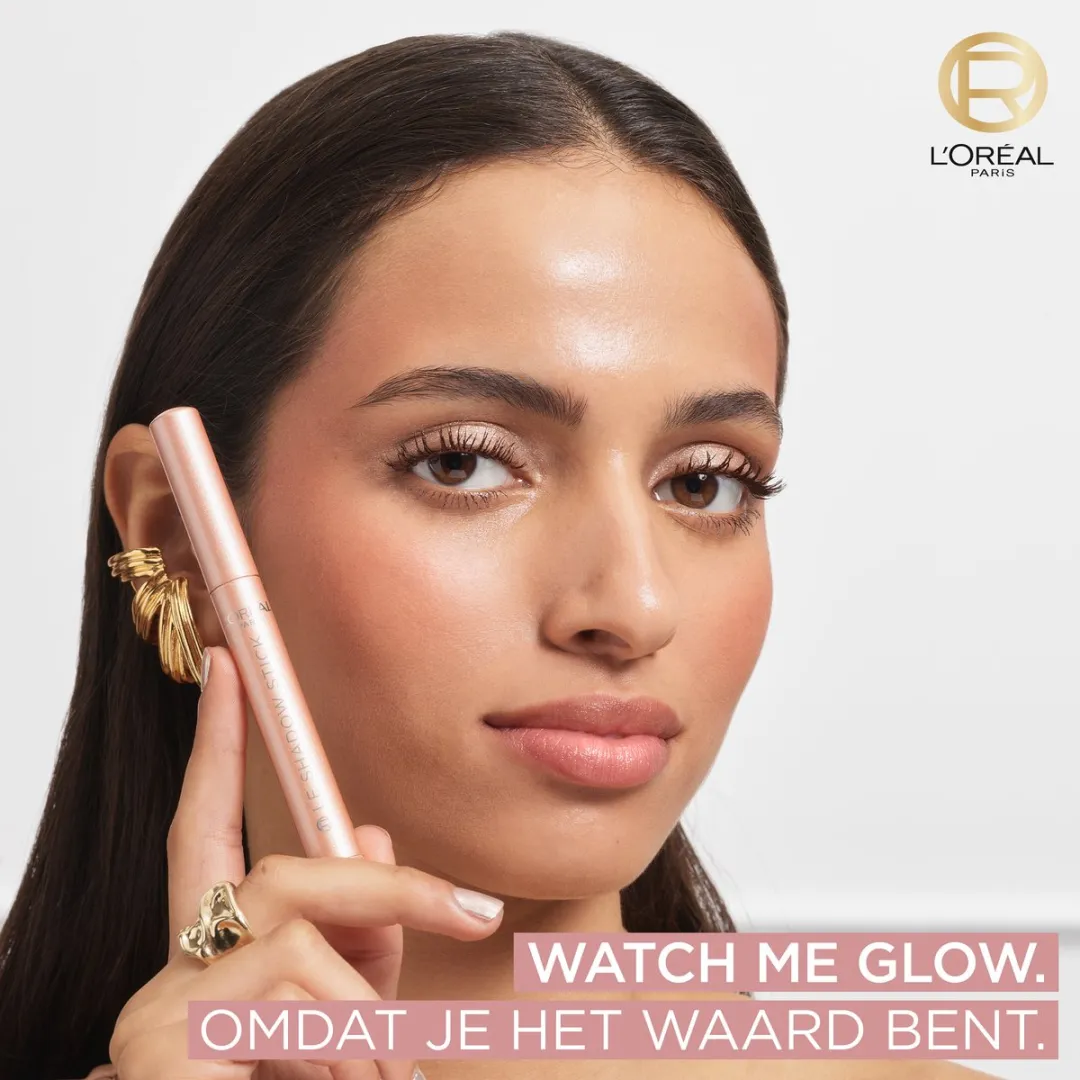 L'Oréal Paris Le Shadow Stick 105 Mesmerizing Gold Oogschaduwstick 1.4g