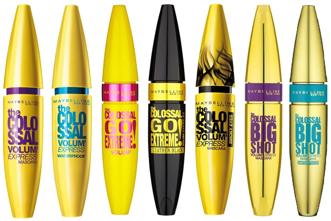 Maybelline Volum'Express Colossal Smoky Dangerous Mascara - Zwart