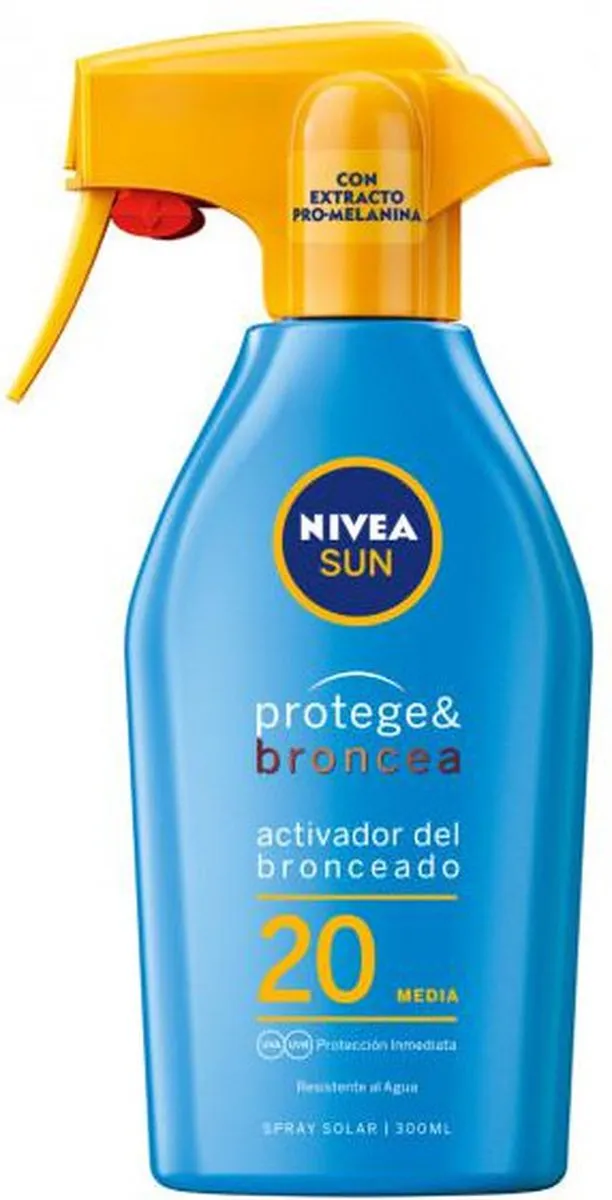 NIVEA Sun Protect & Moisture Zonnebrandspray SPF 50 - 270ml