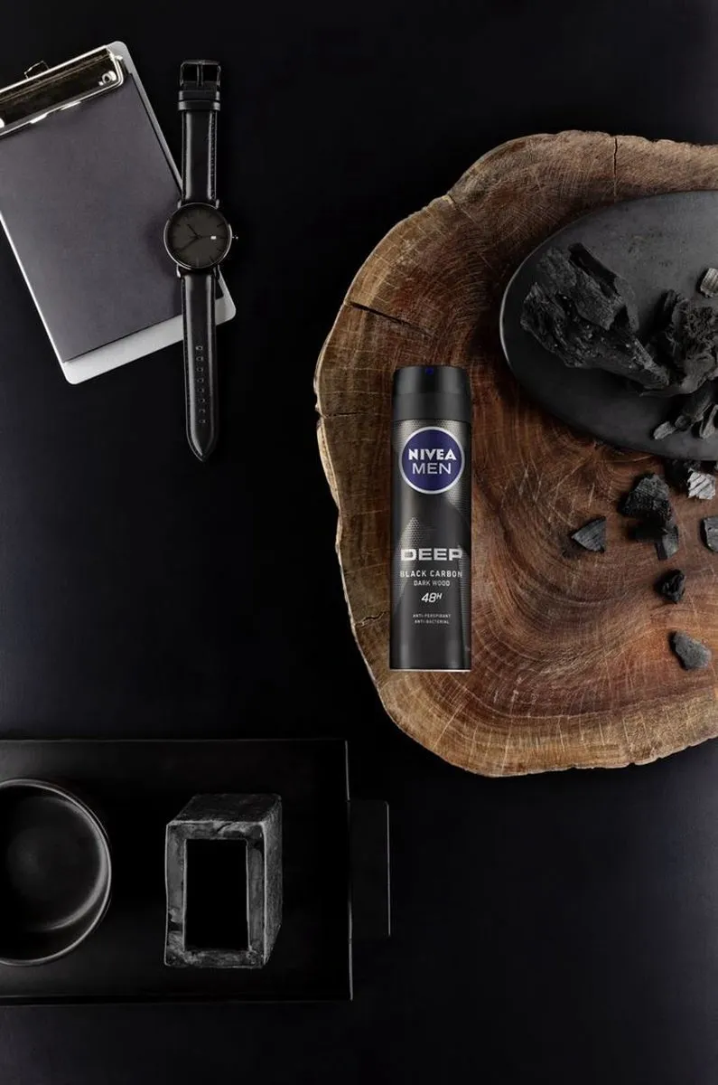 NIVEA Men Deep Black Carbon Deo Spray 150ml - afbeelding 6 van 6