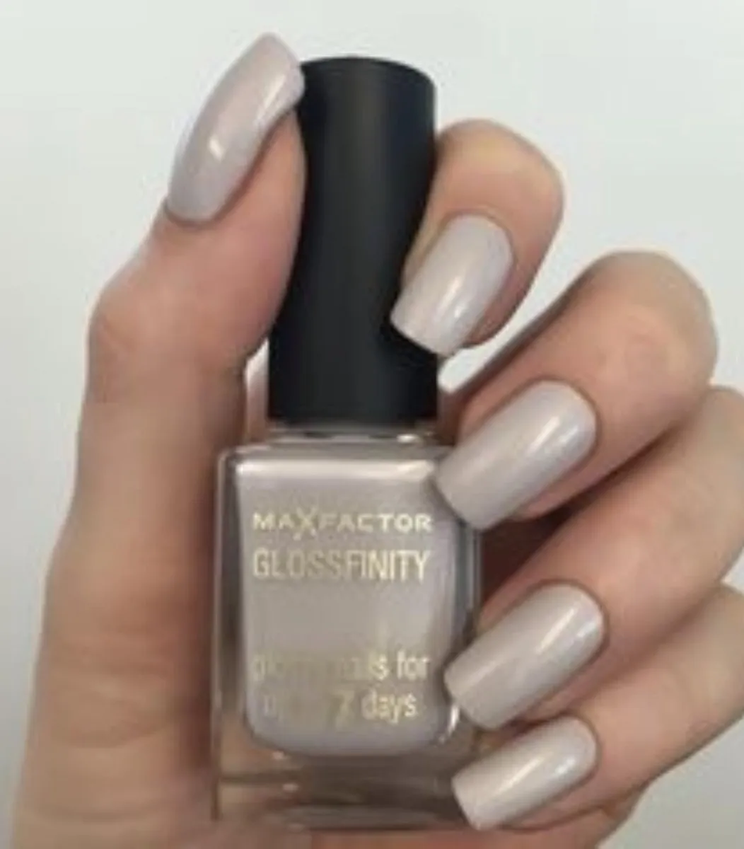 Max Factor Glossfinity Nagellak 15 Opal