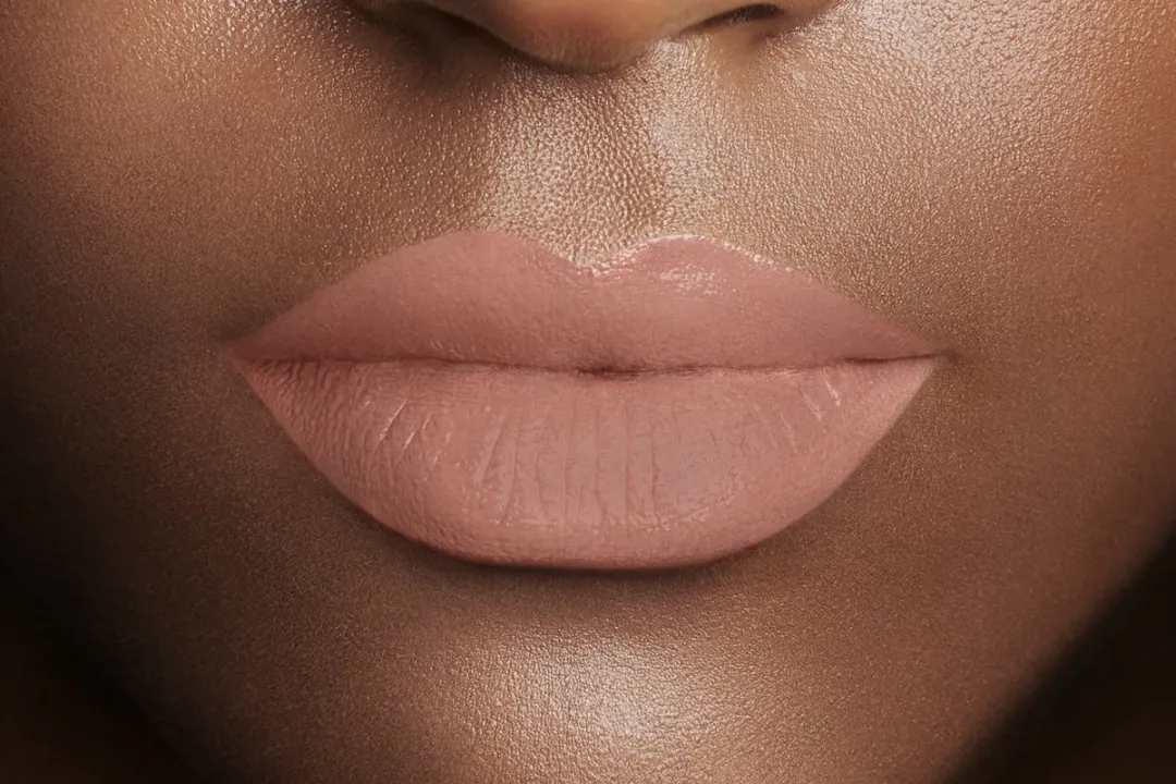 L'Oréal Paris Rouge Signature Matte Lippenstift 110 Empower - Lichtroze