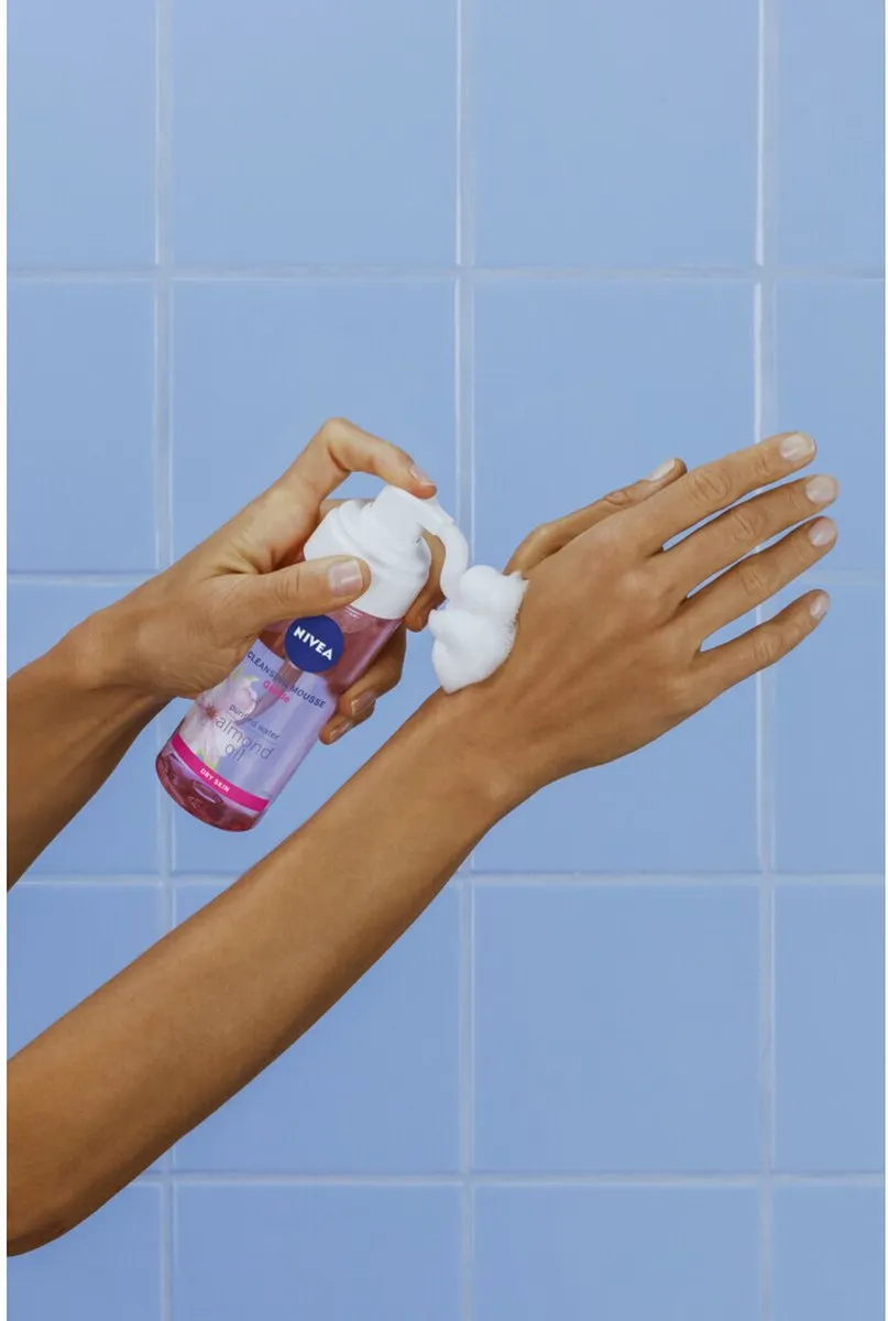 NIVEA Verzachtende Reinigingsmousse 6x150ml