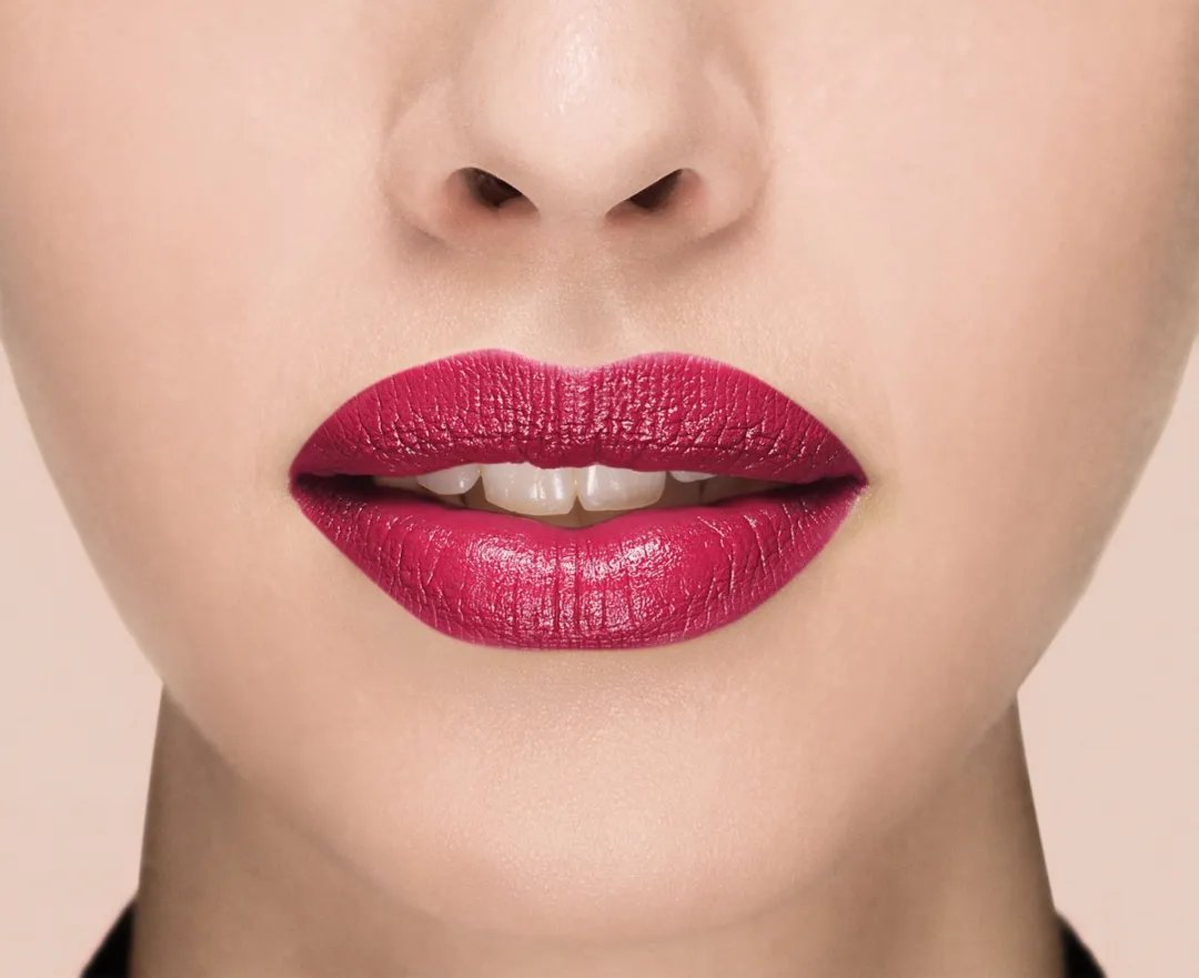 L'Oréal Paris X Isabel Marant Lippenstift 04 Saint Germain Road - Roze/Rood