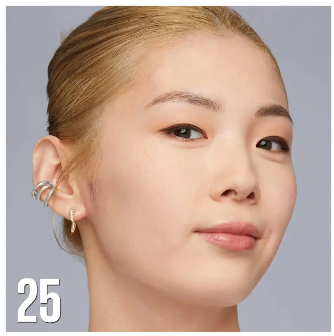 Maybelline Green Edition Blurry Skin Powder 025 - 9g