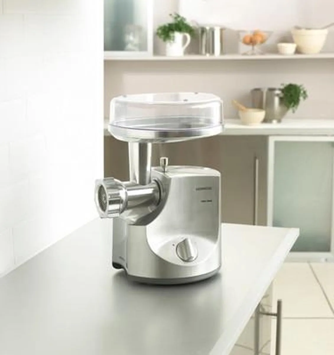 Kenwood MG700 Vleesmolen 2000W - Zilver - afbeelding 6 van 6