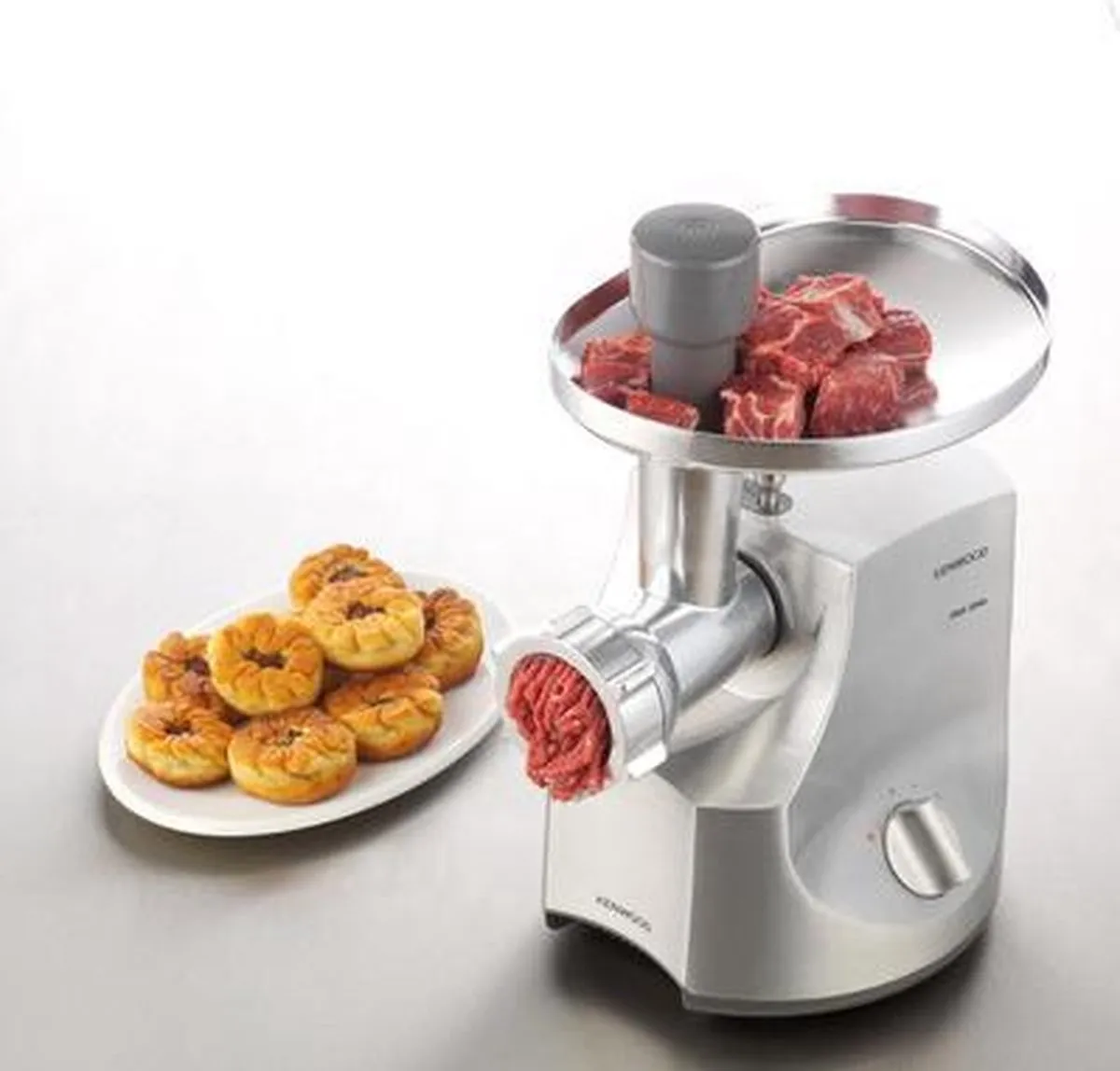 Kenwood MG700 Vleesmolen 2000W - Zilver