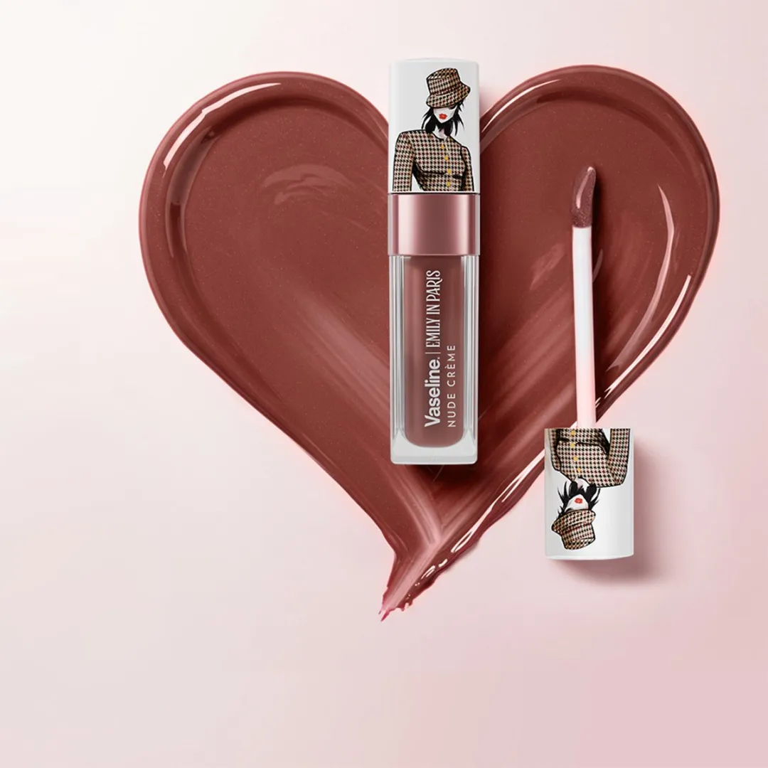 Vaseline x Emily in Paris Lip Oil Nude Créme - 4g