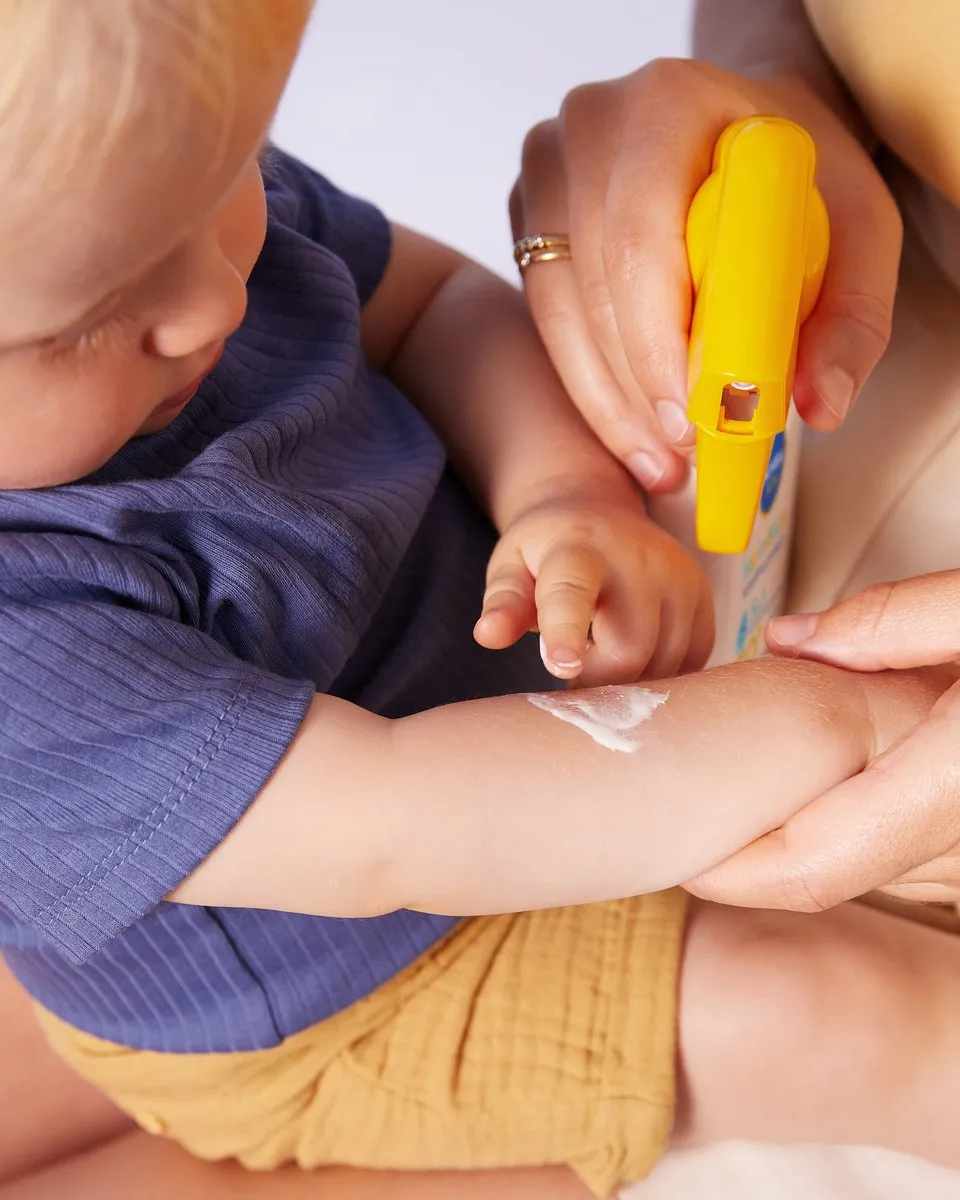 NIVEA SUN Kids & Babies Sensitive Protect Zonnespray SPF50+ 250ml - afbeelding 6 van 6