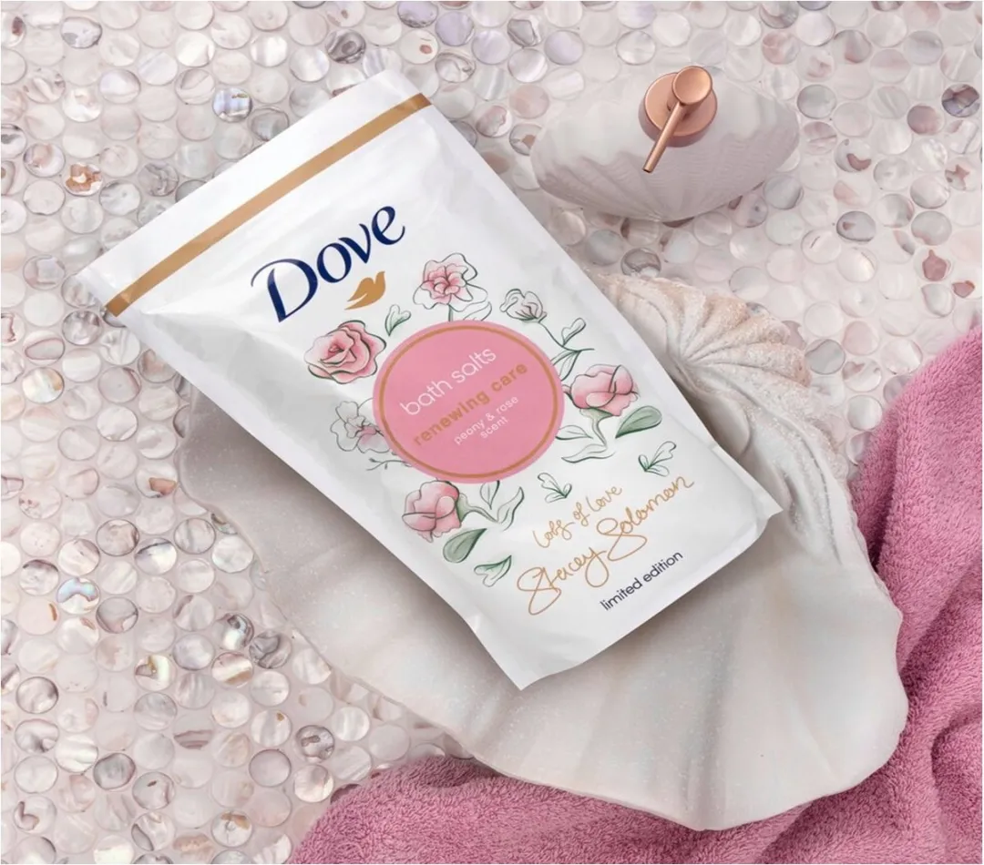 Dove Renewing Care Peony & Rose Schuimend Badzout 900g