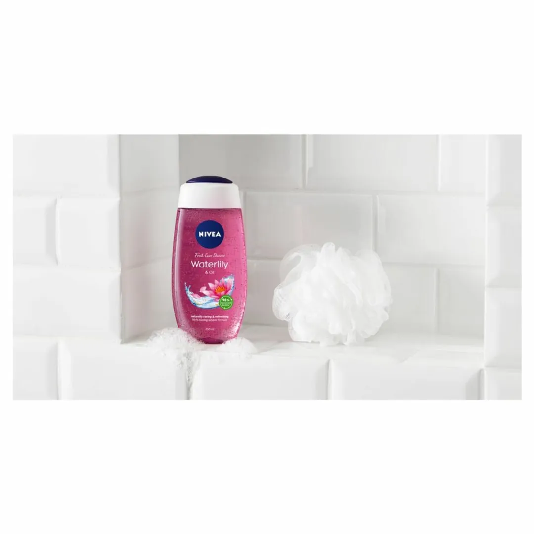 NIVEA Waterlily & Oil Douchegel - 3x250ml