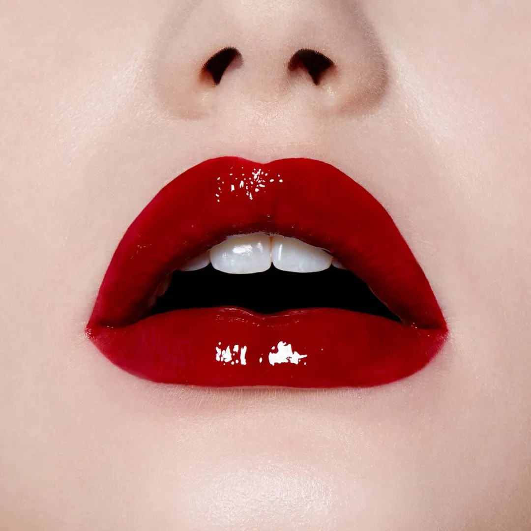 Maybelline Color Sensational Vivid Hot Lacquer 72 Lippenstift - Rood