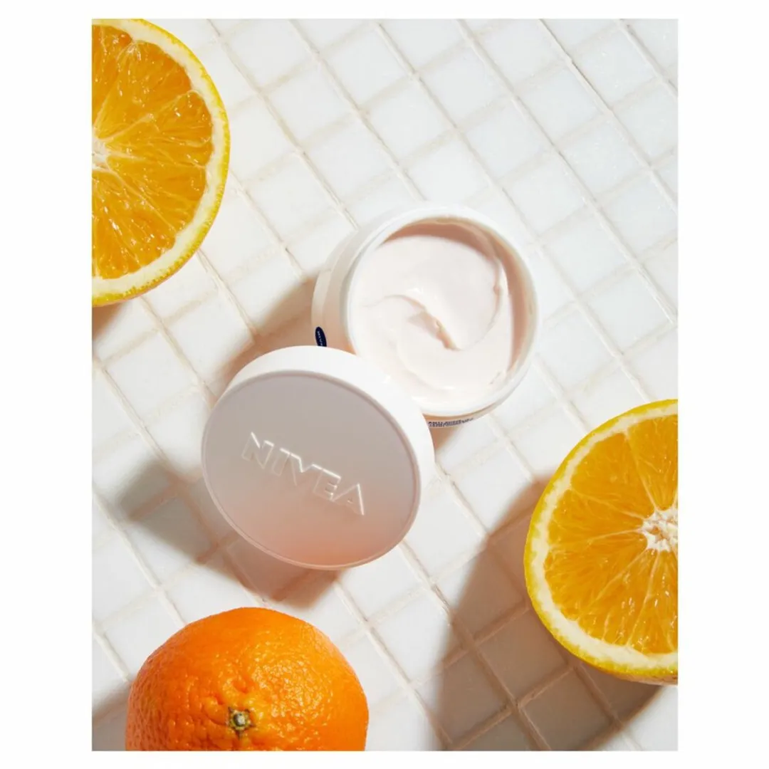 NIVEA Q10 Energie Dagcrème SPF 15 - 50ml - 10 Stuks