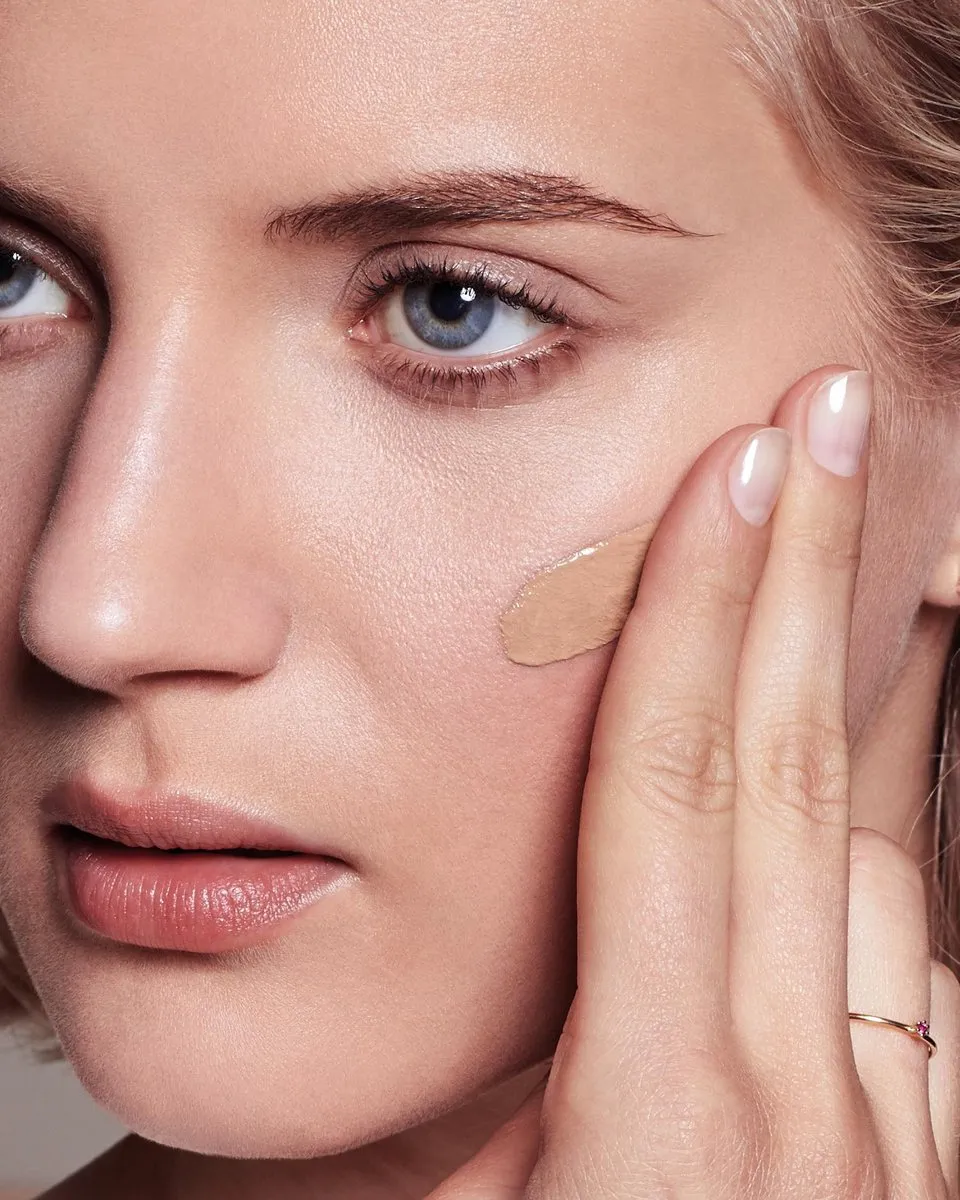 Max Factor Lasting Performance Liquid Foundation 108 Honey Beige - 35ml