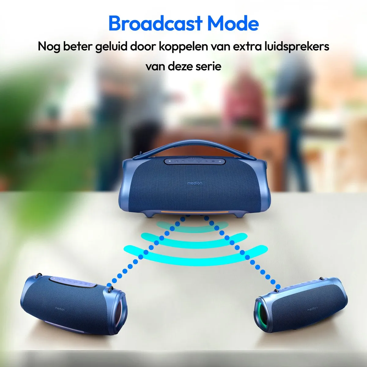 MEDION P61746 draagbare Bluetooth luidspreker (oplaadbare batterij, bass boost, RGB lichteffecten, IPX7 waterbescherming & robuust, geïntegreerde powerbank, 2x 15 W RMS) Blauw